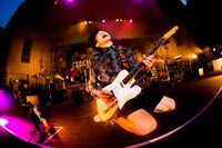 砂川一黄（G, Cho） （撮影：山川哲矢）