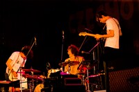 Czecho No Republic「帰ってきたドリームシャワー 夏だ！ 野音だ！ Czecho No Republicだ！ 初の日比谷野音ワンマン」の様子。 （撮影：山川哲矢）