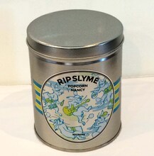 HillValleyとRIP SLYMEのコラボ缶。