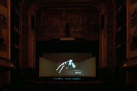 渋谷慶一郎＋初音ミク「THE END」パリ公演の様子。（Photo by KENSHU SHINTSUBO / Theatre du Chatelet ）（illustration & direction by YKBX） (c)Crypton Future Media, INC. www.piapro.net (c)LOUIS VUITTON (c)A4A