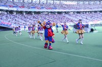 アイドロング!!!によるライブの様子。