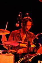 庄村聡泰（Dr / [Alexandros]）（写真提供：JAPAN NIGHT実行委員会）