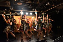 Cheeky Parade「M.O.N.ST＠R / カラフルスターライト」発売記念イベントの様子。