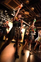 Cheeky Parade「M.O.N.ST＠R / カラフルスターライト」発売記念イベントの様子。