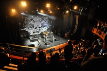 VAMPSのライブの様子。（写真提供：JAPAN NIGHT実行委員会）