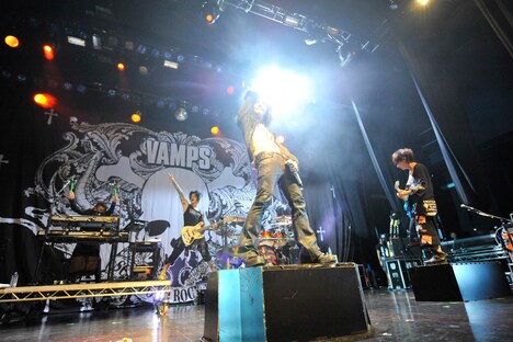 VAMPS（写真提供：JAPAN NIGHT実行委員会）