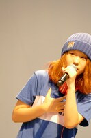 麻珠（写真提供：Sony Music Records）