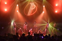 「東京パフォーマンスドール＠CBGK!! ～ダンスサミット ネイキッド2015夏～」第1クールの様子。