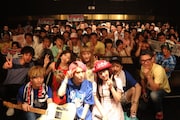 出演者による記念撮影の様子。 (写真提供:スパイラルミュージック)