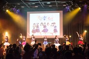 天空音パレードによるライブの様子。（写真提供：コシダカホールディングス）