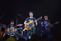 ORIGINAL LOVE「ラヴァーマンTour 2015」最終公演の様子。