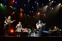 ORIGINAL LOVE「ラヴァーマンTour 2015」最終公演の様子。