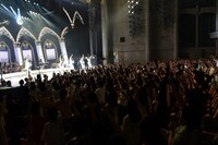 ゴスペラーズ「ゴスペラーズ坂ツアー2014～2015"G20"」沖縄・沖縄コンベンションセンター公演の様子。（撮影：緒車寿一）