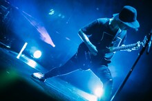 ミヤ（G）（撮影：西槇太一）