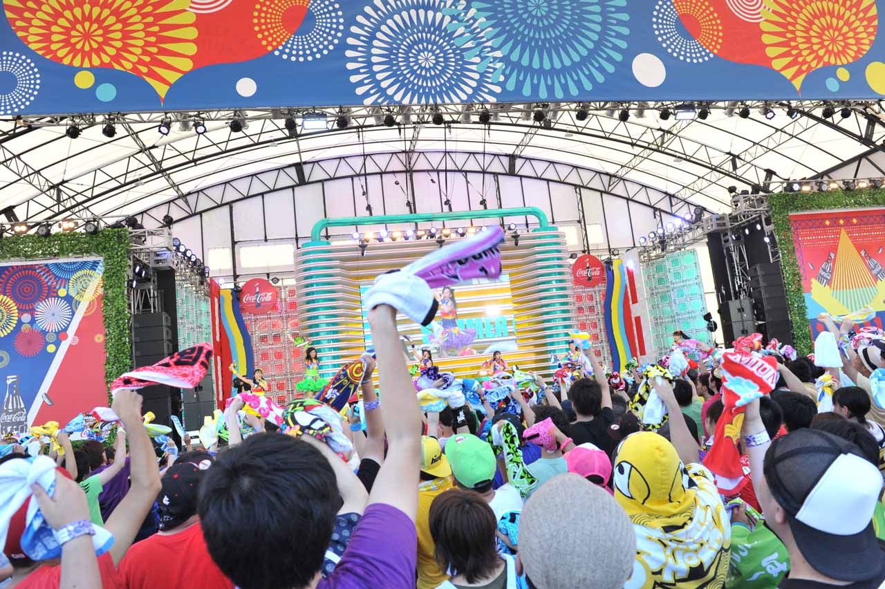チームしゃちほこが出演した「めざましライブ」の様子。