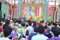 チームしゃちほこが出演した「めざましライブ」の様子。