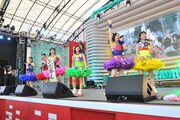 チームしゃちほこが出演した「めざましライブ」の様子。