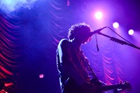 松本明人（Vo, G）（撮影：橋本塁[SOUND SHOOTER]）