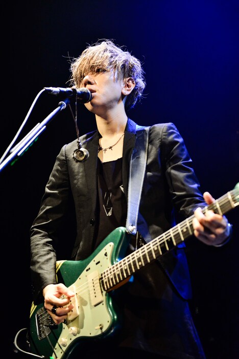 松本明人（Vo, G）（撮影：橋本塁[SOUND SHOOTER]）