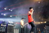 ポルノグラフィティ（写真提供：アミューズ）