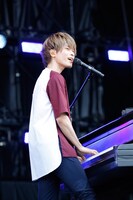 WEAVER（写真提供：アミューズ）