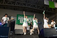 “ネギセラトップス”によるコラボレーションの様子。