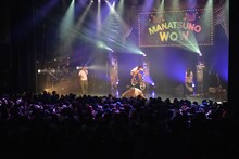 徳田耕太郎、田中光太郎、太華、KenKen、群青によるパフォーマンスコーナー「TEAM G-SHOCK TOKURA SUPER SESSION」の様子。 （写真提供：ワーナーミュージック・ジャパン）