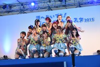 LinQによるライブの様子。