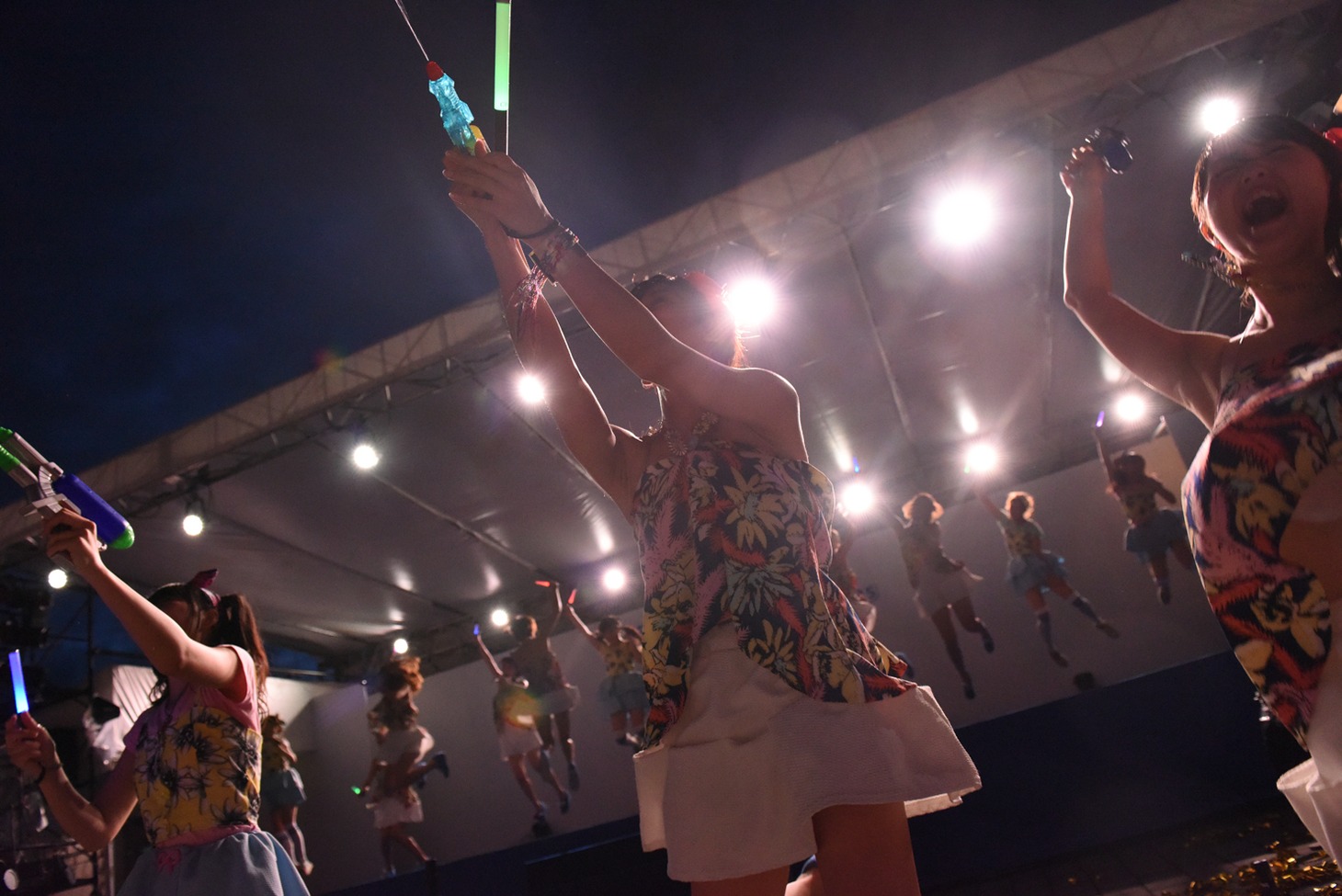 LinQによるライブの様子。