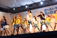 LinQによるライブの様子。