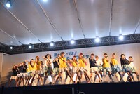 LinQによるライブの様子。