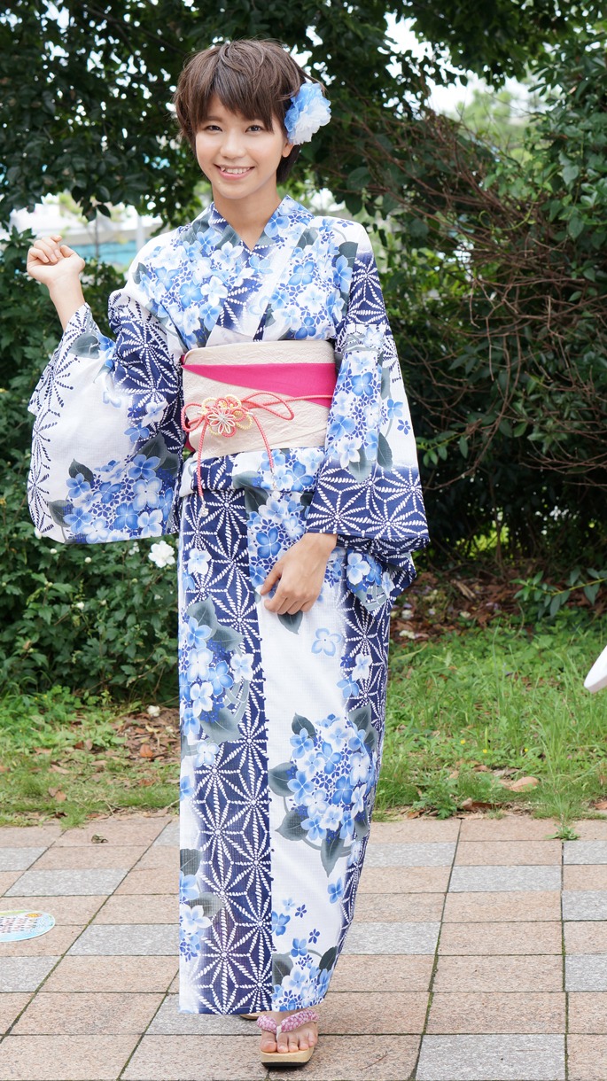 天野なつ