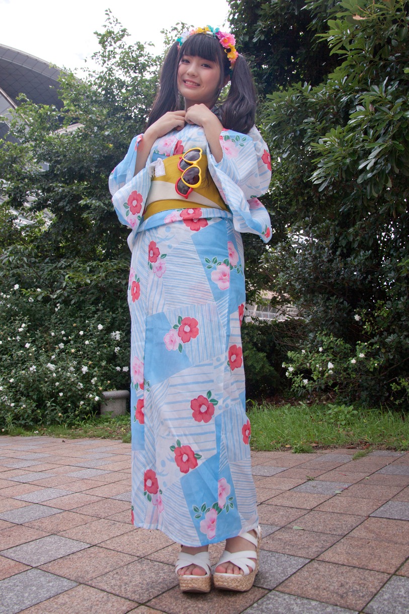 志良ふう子