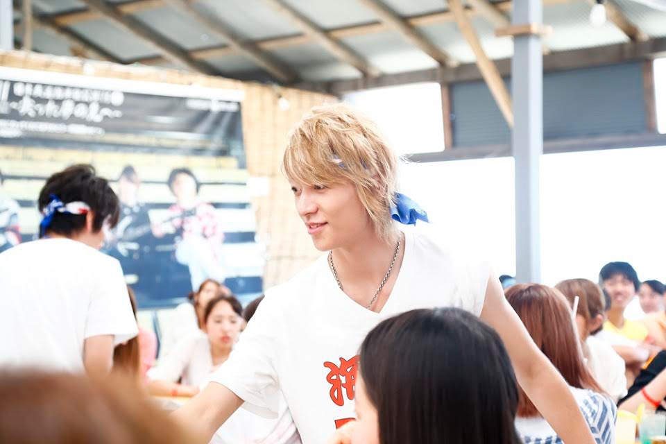 RYUJI（写真提供：ソニー・ミュージックレコーズ）