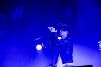 Fukase（Vo）（Photo by Hajime Kamiiisaka）