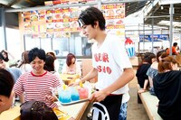 TAKUMI（写真提供：ソニー・ミュージックレコーズ）