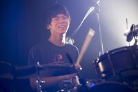 赤色のグリッター（Photo by nkzmarufoi）