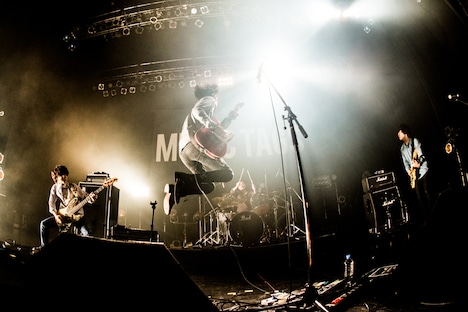 夜の本気ダンス（撮影：浜野カズシ）