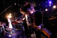 永原真夏＋SUPER GOOD BAND（撮影：木村泰之）