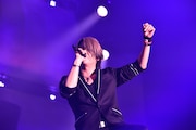 GLAY「GLAY Special Live 2015 in HAKODATE GLORIOUS MILLION DOLLAR NIGHT Vol.2」初日公演の様子。(撮影:岡田裕介)