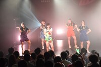 橘二葉がメインを務める「星空のハイウェイ」の様子。