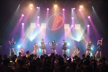 「東京パフォーマンスドール＠CBGK!! ～ダンスサミット ネイキッド2015夏～」第2クール初日公演の様子。