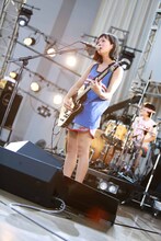 宮崎朝子（G, Vo）（撮影：柴田恵理）