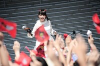 上坂すみれ「煩悩のキャンプファイヤー」の様子。（写真提供：スターチャイルドレコード）