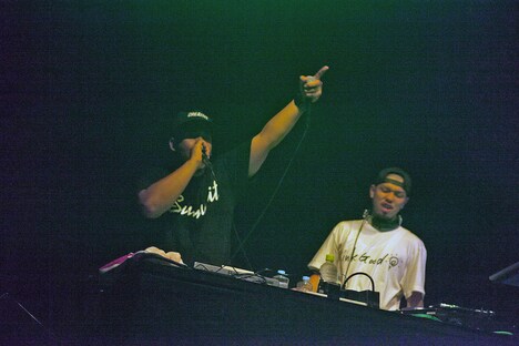 OMSBとHi'Spec。（写真提供：Summit）