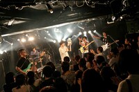 「微炭酸ロック vol.01」アンコールの様子。（撮影：後藤壮太郎）