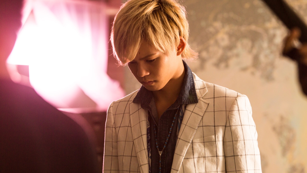 「『Beautiful Chaser』Music Story Film」のワンシーン。