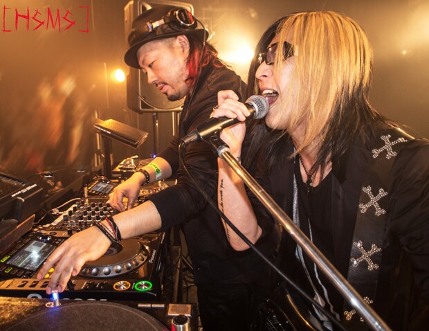 「夏の魔物」にHISASHI、BILLIE IDLE出演決定