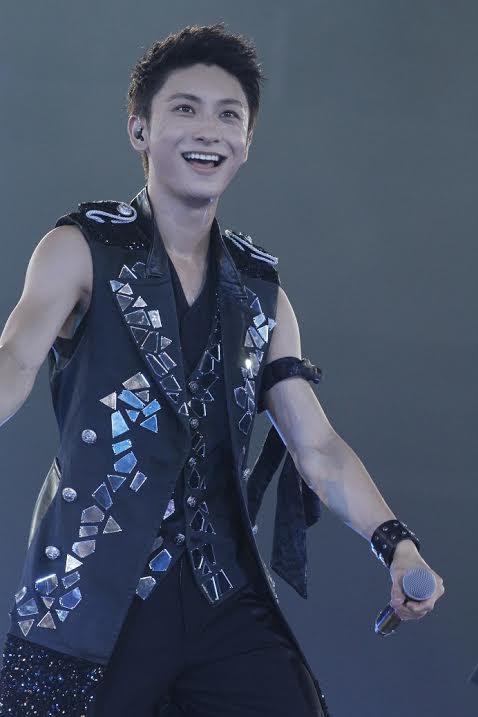 與真司郎（写真提供：エイベックス・マネジメント株式会社）