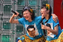 2014年に加入した小林歌穂（左）と中山莉子（右）は2度目の「めざましライブ」となった。